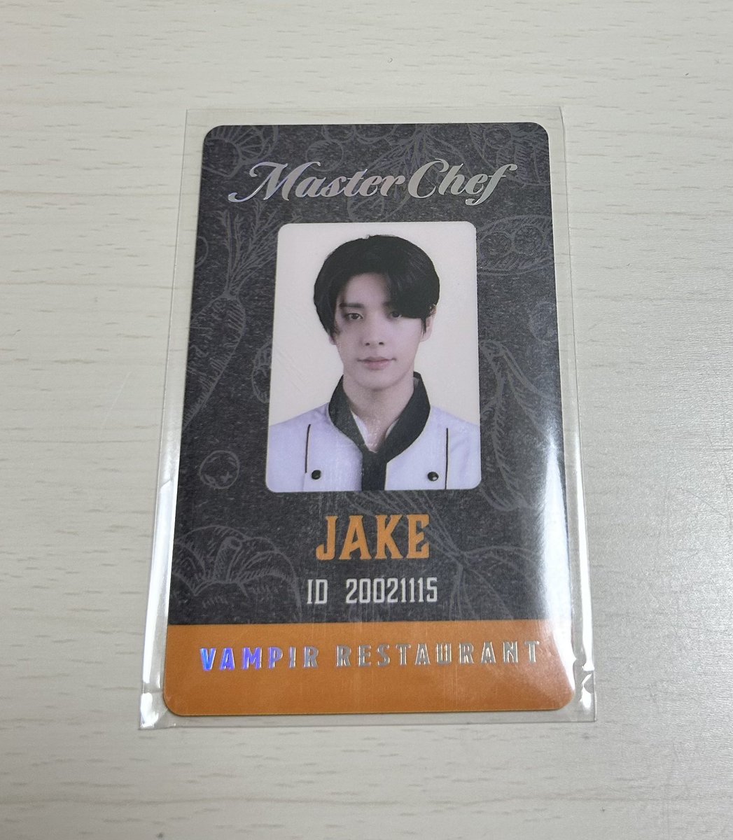 ENHYPEN WORLD 交換 シェフ 譲: ジェイク(QR未使用) 求: 同種ソヌ QR未