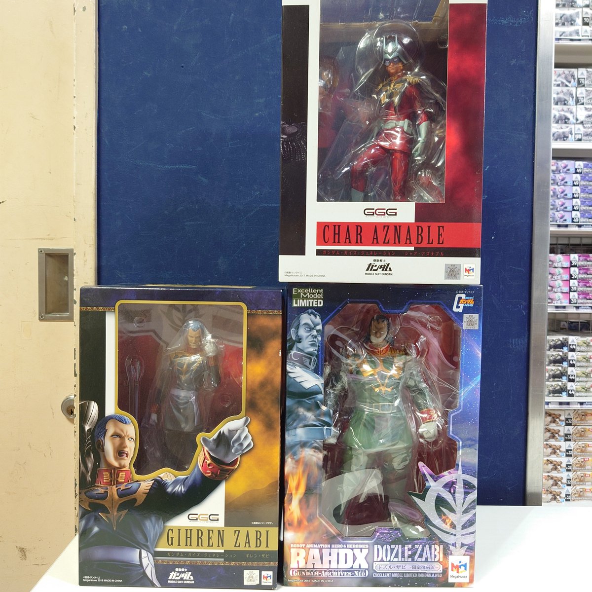 本日！ □ギレン・ザビ □ドズル・ザビ □シャア・アズナブル 各