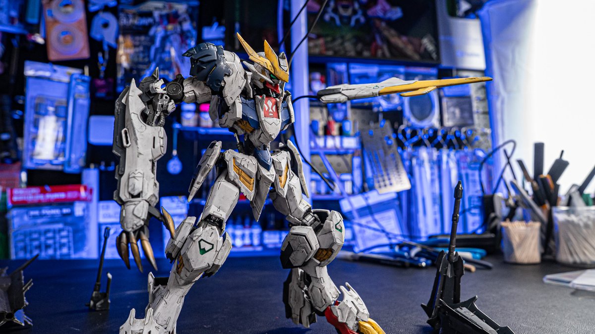 なかなか発売されないので作りました MG 1/100 ガンダムバルバトス