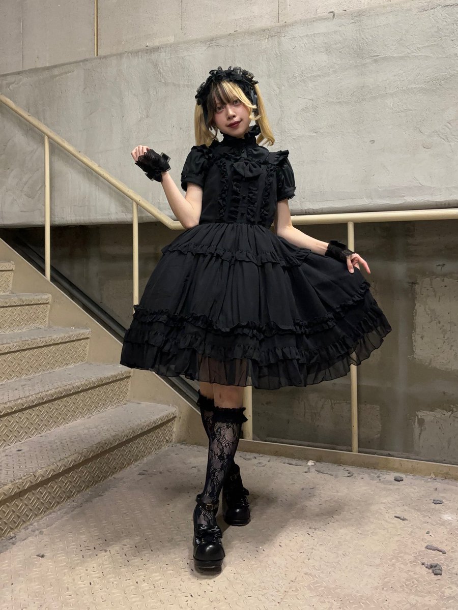 ご紹介ありがとうございます！ オールシーズン活躍する、膝が隠れる丈