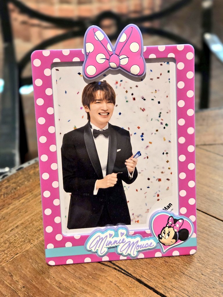 全オタクこのフォトフレームを買いに舞浜に行ってほしい！！！ 自担が