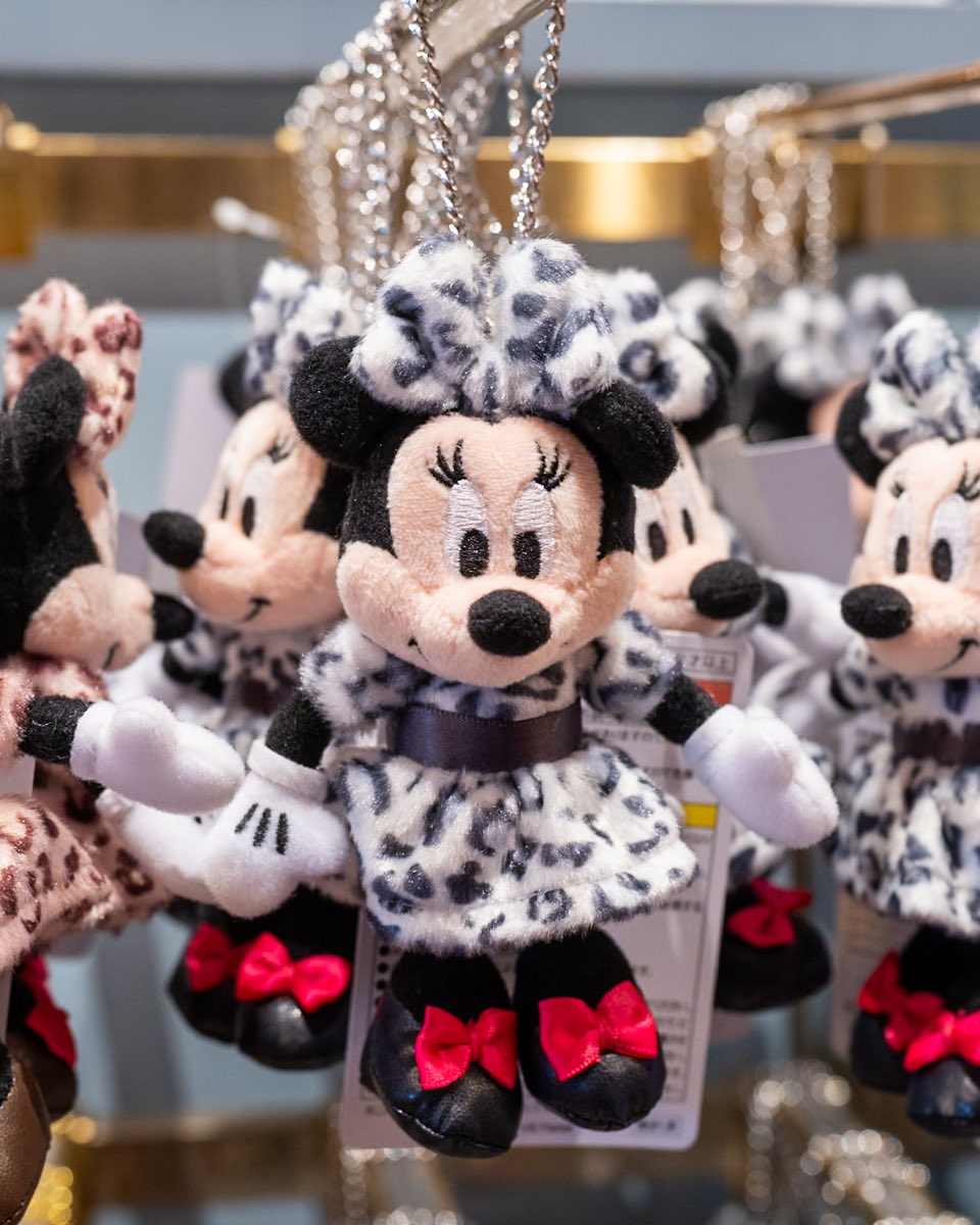 東京ディズニーリゾート レオパード柄ミニーのぬいぐるみチャーム