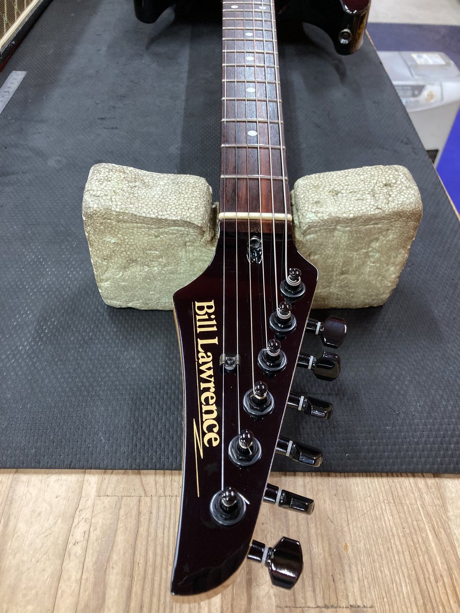 New arrival !!! Bill Lawrence VR-402 美しいキルトメイプルトップが