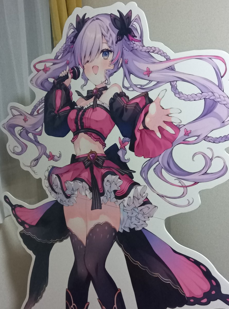 紫ノ愛初の等身大パネルお迎えありがとうございます