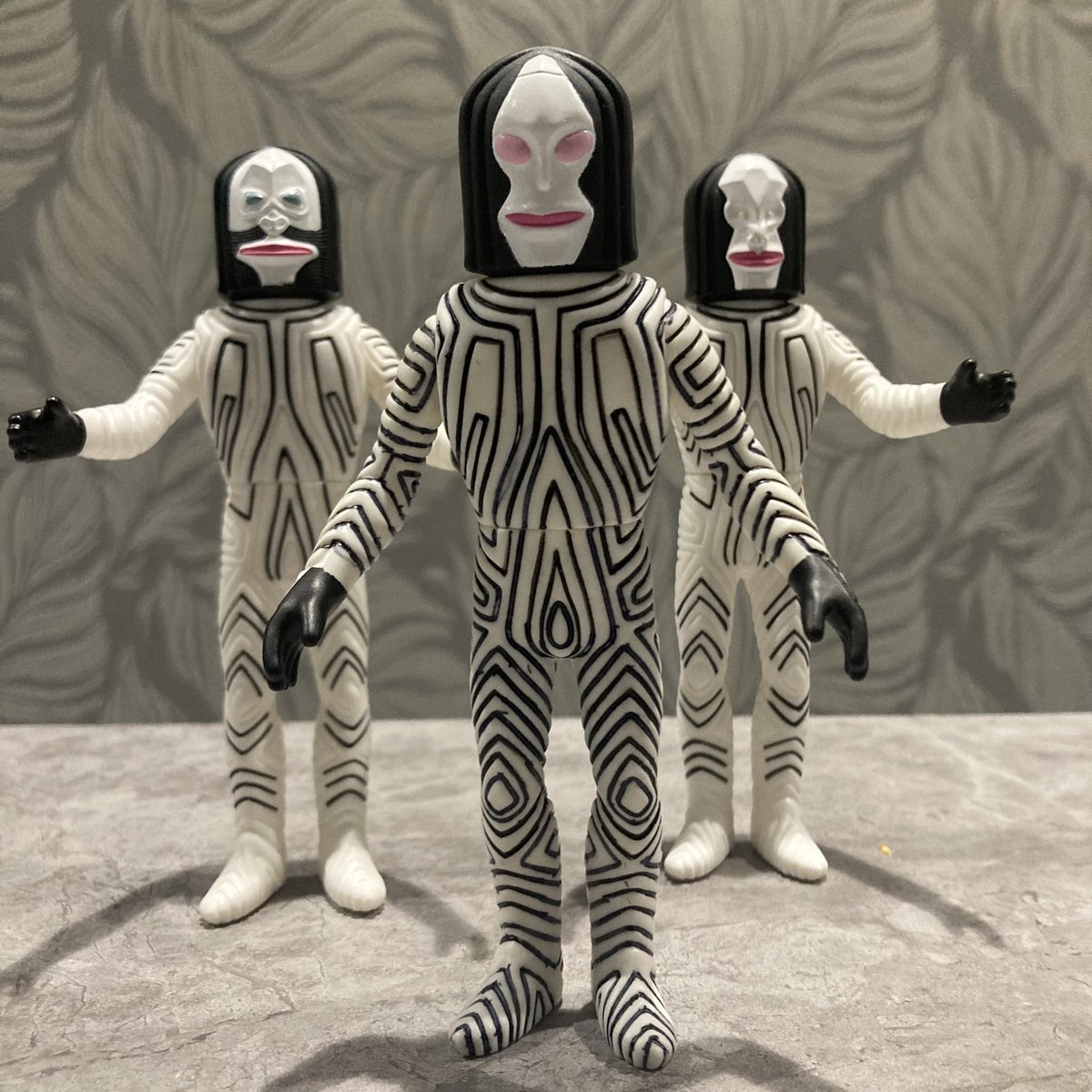 三面怪人ダダA、B、C。 BとCにもスミ入れしなければ…。 2/28（土