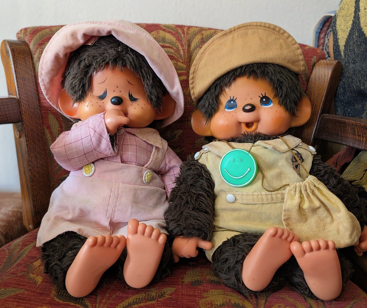 実家で発見された1974年タグ付きのブルーアイの初代モンチッチ！ 今