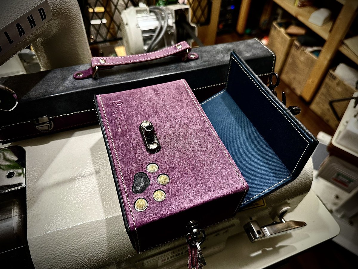 Pvt. Workshop/国内最高峰本革TCG BOX (@pvt_workshop) / Posts / X