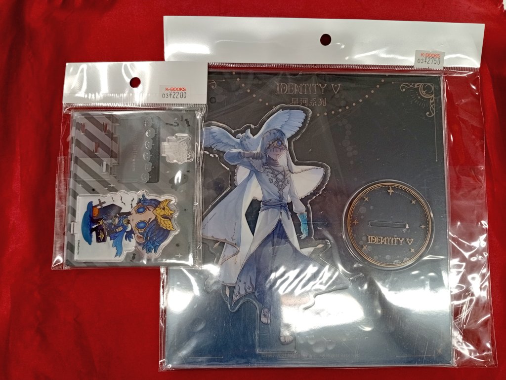 入荷情報】 第五人格 バトラーズカフェ アクリルスタンド 黄衣の王