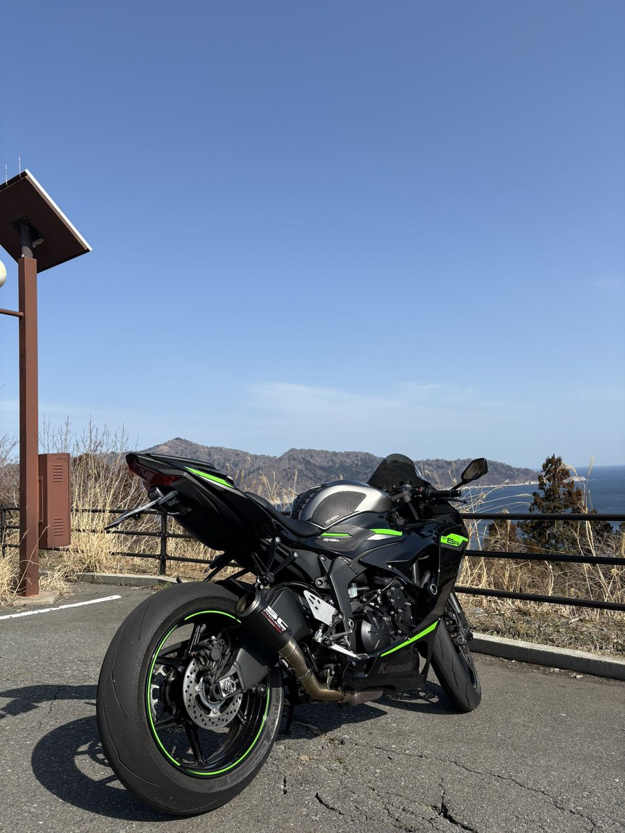 走るつもり無かったけど結局コバルトまで走ってしまった笑 まだ肌寒い