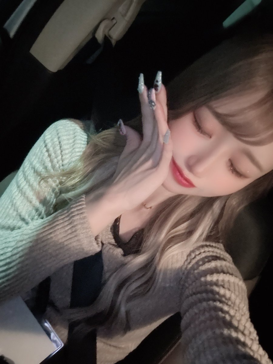 パチ嬢なな👗🌻 (@nanapachi_777) / Posts / X