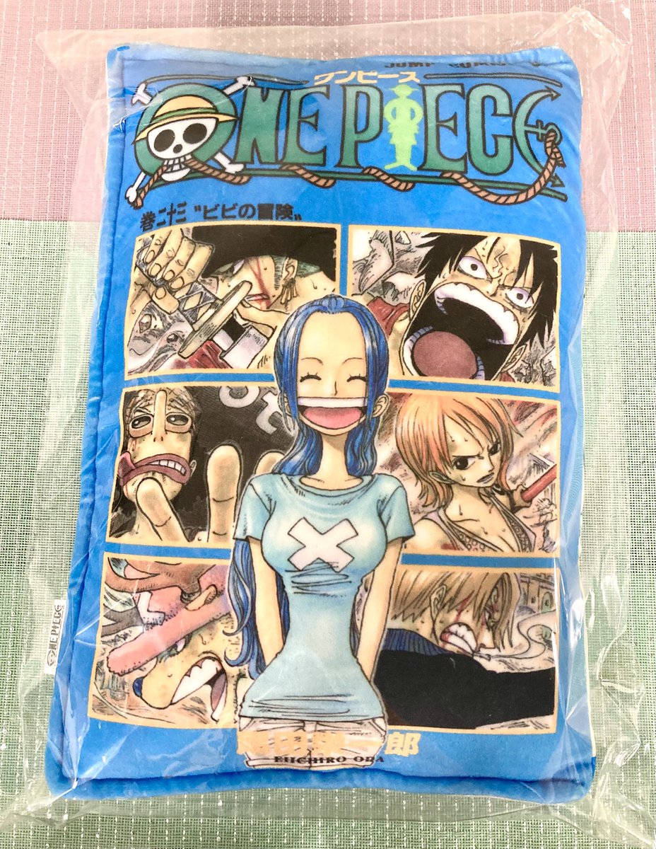 新商品】原画商品 『ONE PIECE』 ジャンプコミックス型クッション 巻二