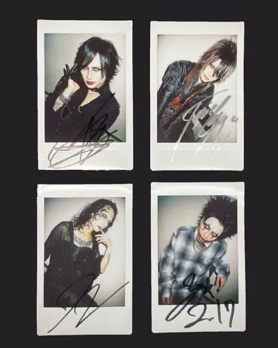 DRUGS 物販情報】 XANVALA 巽× DRUGS 綴 対談インタビュー チェキ