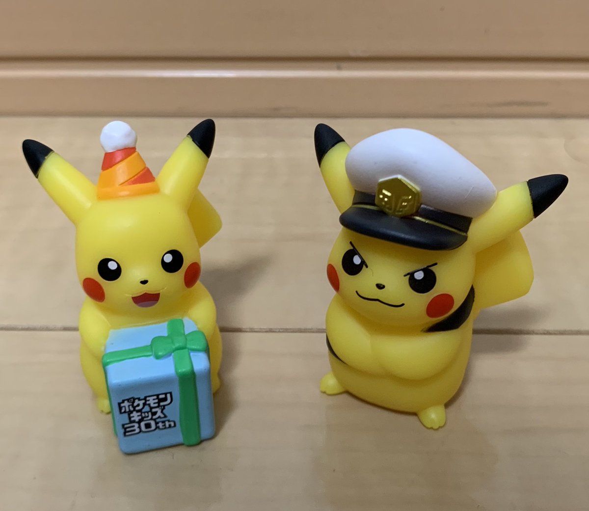 一発でなみのりピカチュウのレアカラー(青いボード)が出た!! 思い入れ