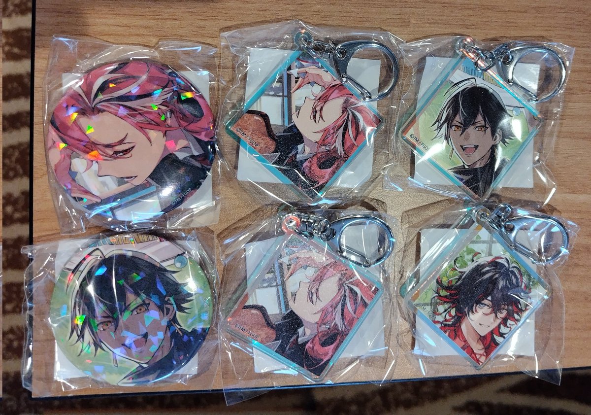 譲渡】 FGO ホテル カルデア コラボ 缶バッジ アクリルキーホルダー