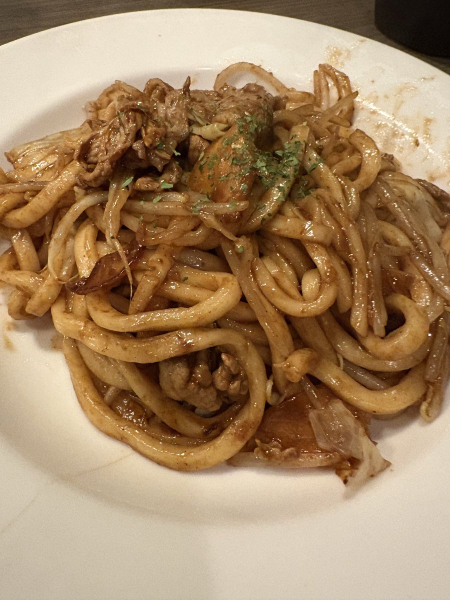 おはようございます☀ 本日も17時オープンです。お時間ございましたら