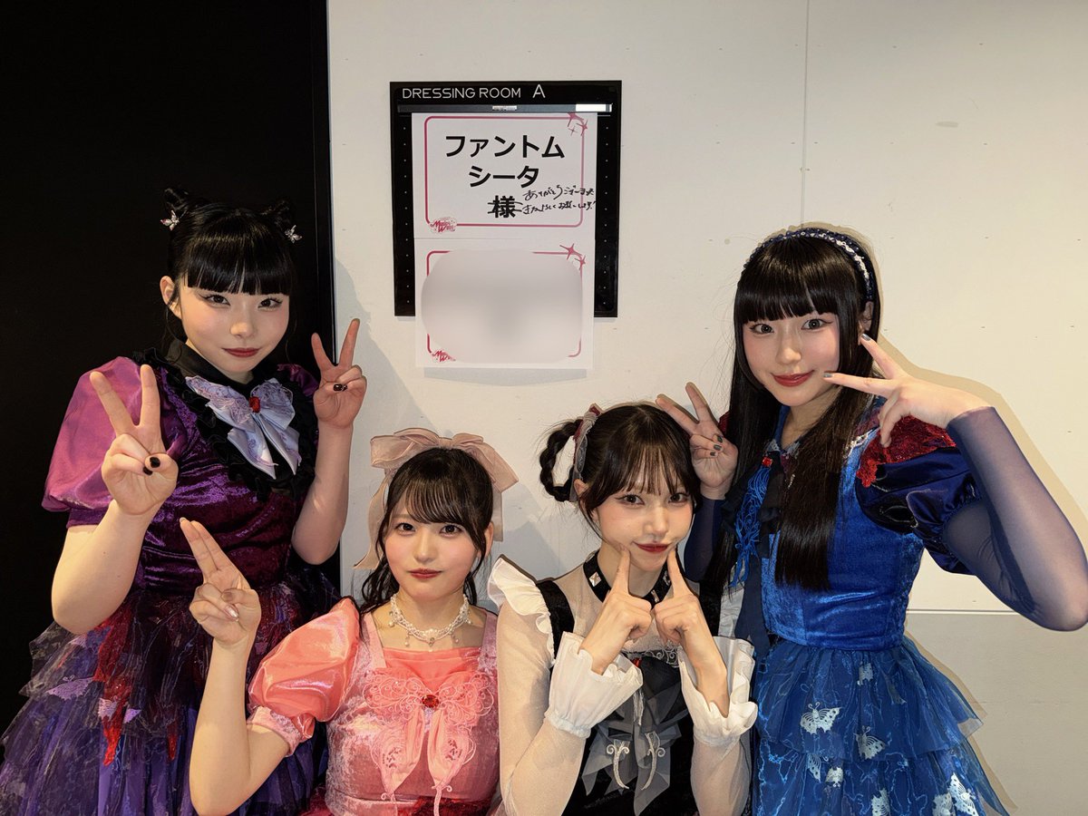 oshiviewfes 平日にも関わらず来てくださリ…あリがとうございまｼﾀ