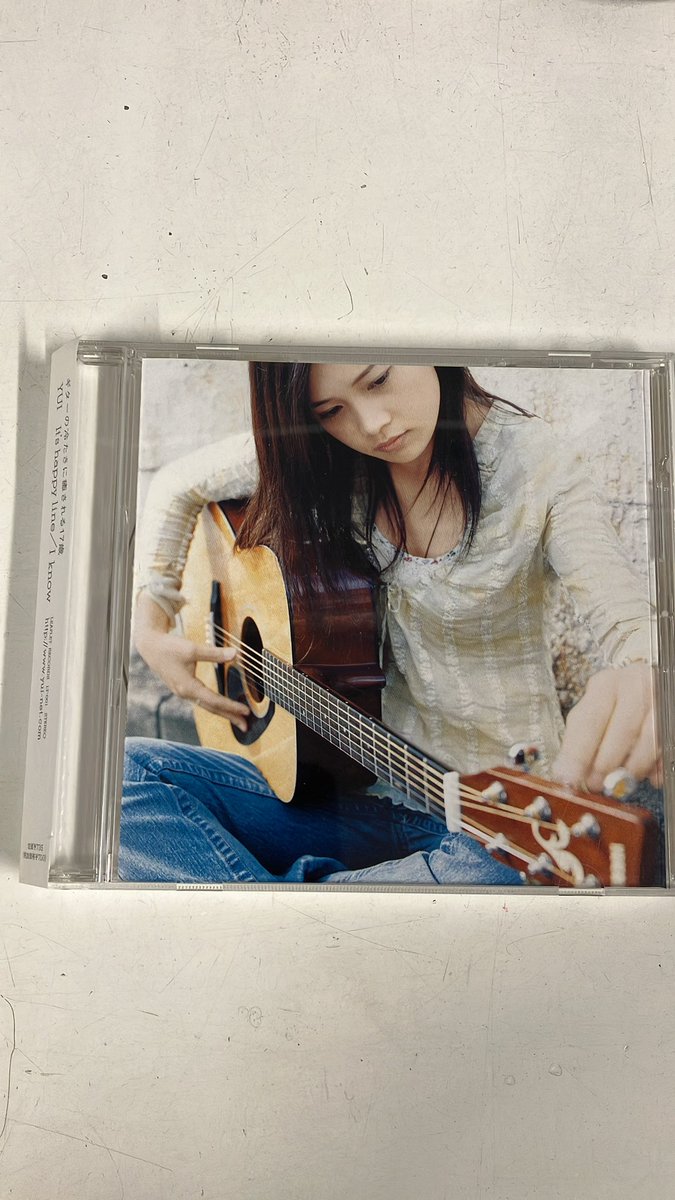 YUIさんのインディーズCD It's happy line入荷しました！ 是非当店まで