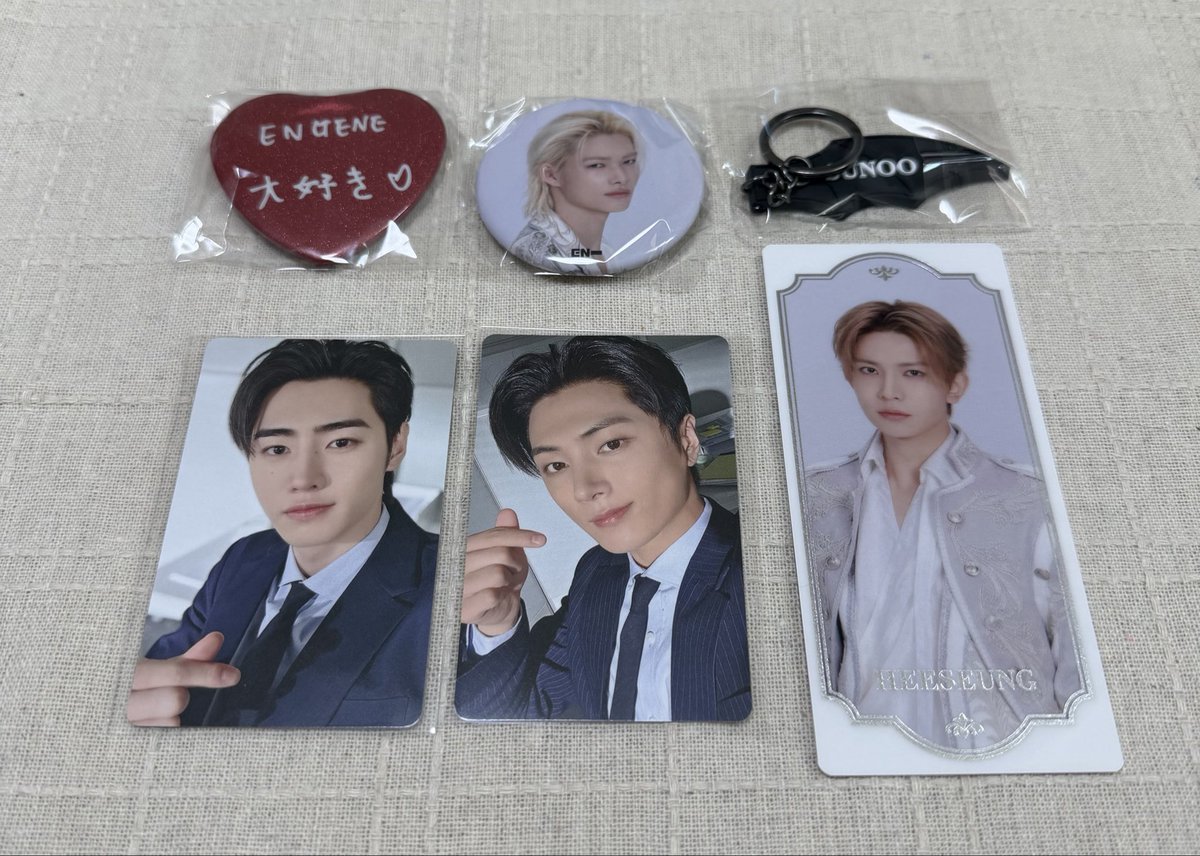 ENHYPEN 楽曲体感ミュージアム House of Vampire ガチャ 特典交換 譲