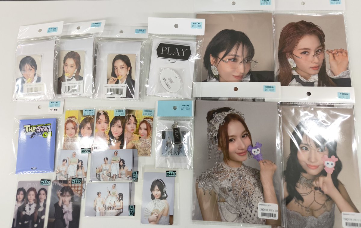 MISAMO 【入荷情報】 最新アルバム｢PLAY｣のトレカ・グッズが入荷いたし