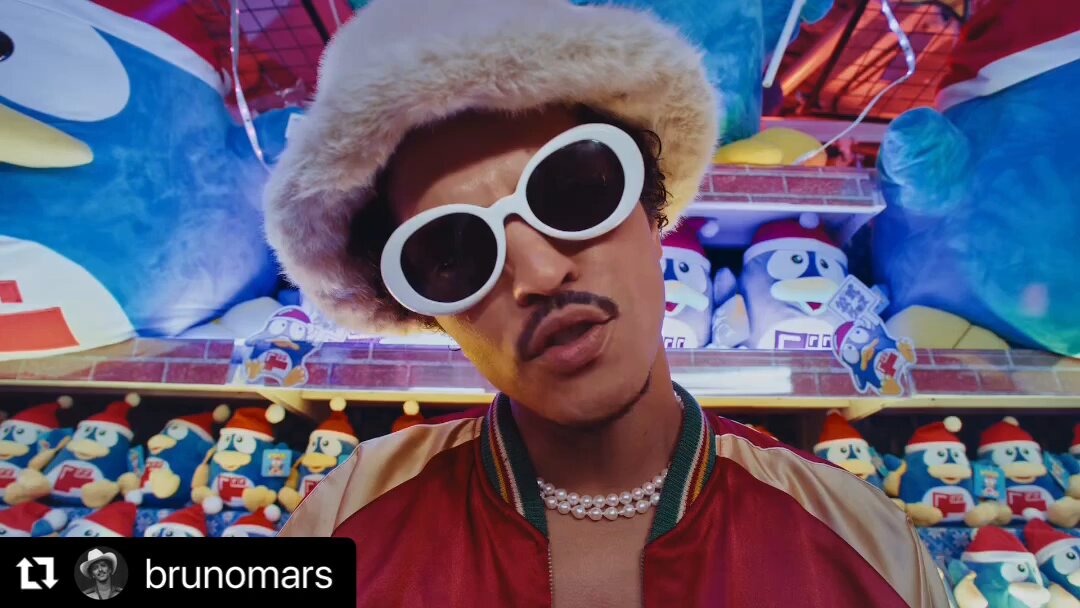 ブルーノ・マーズさんと一緒にドン・キホーテさんのCMに出演させて