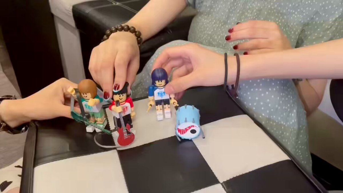 10/15(水)リリース 2nd AL「たかがパンクロック！」 【完全数量限定