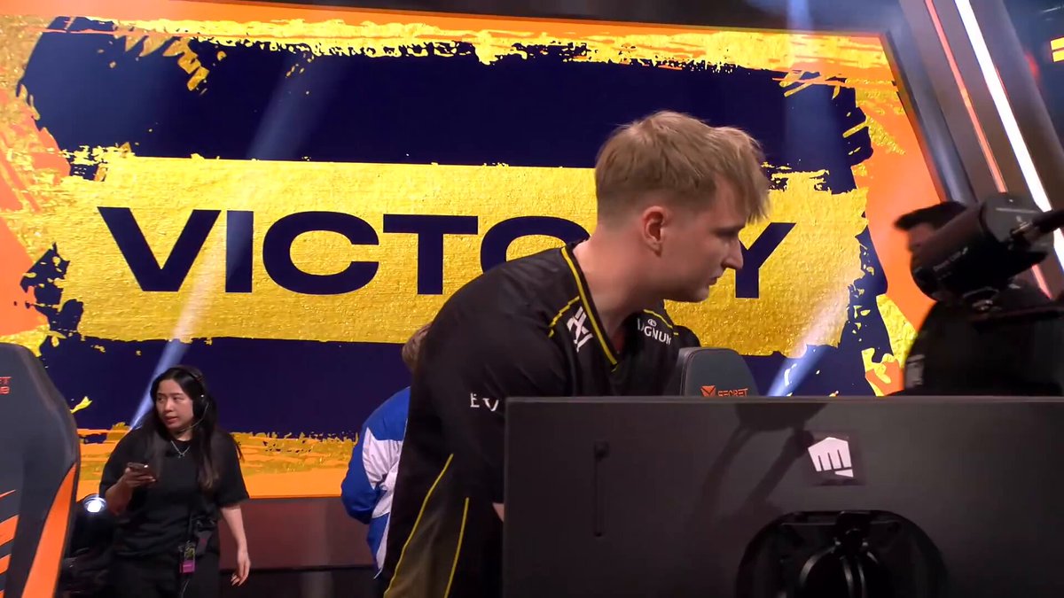 Post by LEC on X: 👍👍