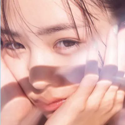 遅くなりました Seventeen 7月号発売されましたね！表紙です！🌼 付録