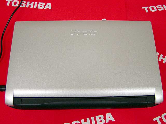 東芝、Librettoに無線LAN/Windows XP Pro搭載機登場
