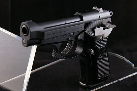 ベレッタM84F 〜ブローバック症候群〜 : 怪奇幻想シアター