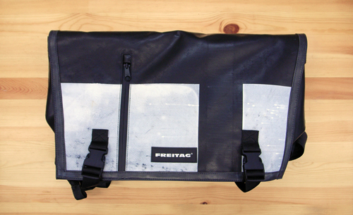 F18 REX : wh is p er wo r l d s