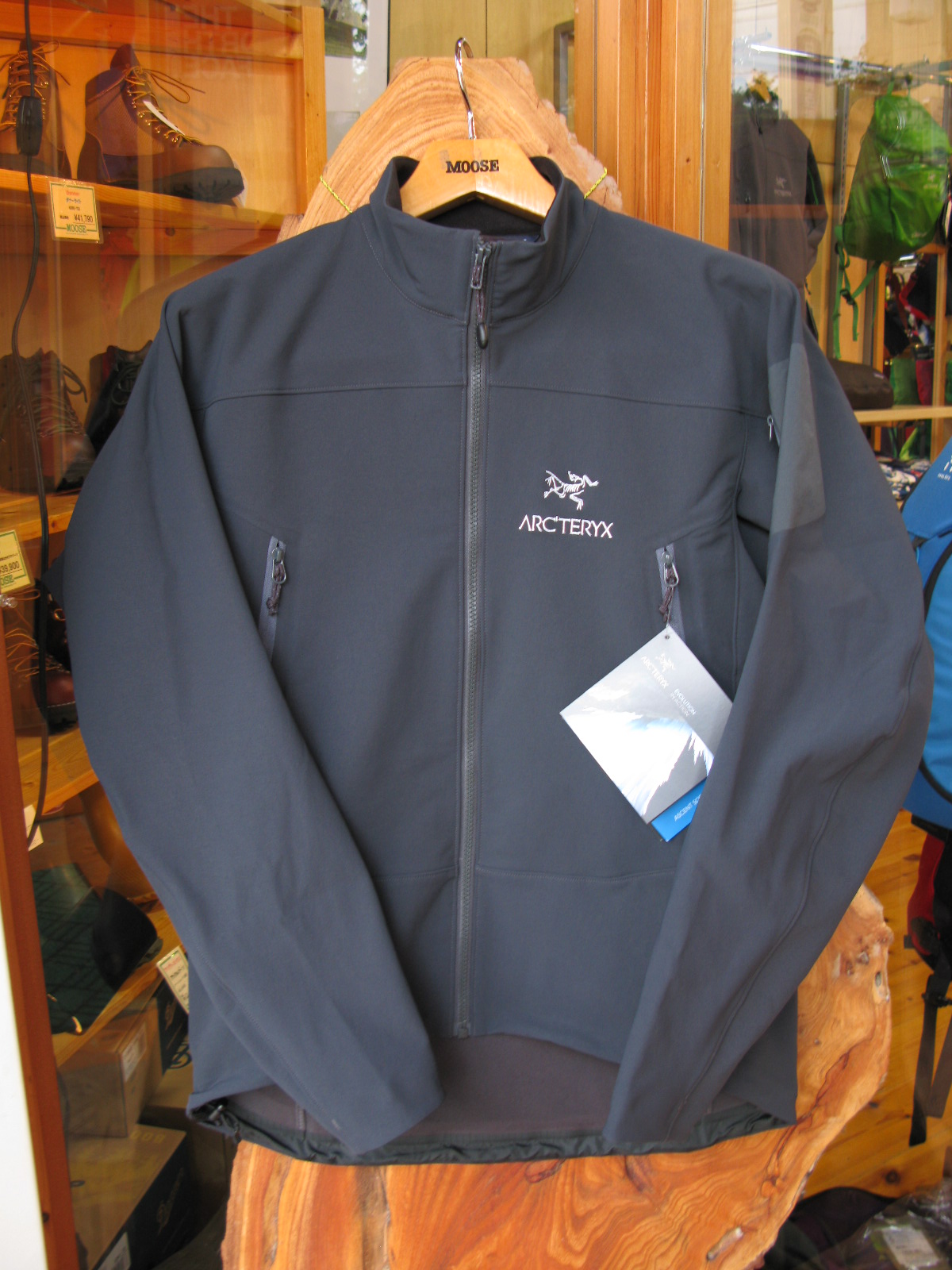 ARC'TERYX GAMMA LT JACKET : OUTDOOR SHOP MOOSE ブログ