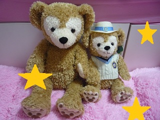 SSサイズダッフィーとSサイズダッフィーの大きさを比べてみました(^^)v