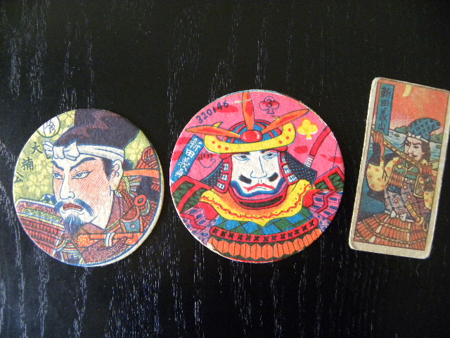 メンコの王道はやはり武将メンコ : メンコ 昭和館