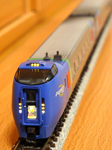 カトー キハ283系「スーパーおおぞら」車内加工とその他色々 : Scenery