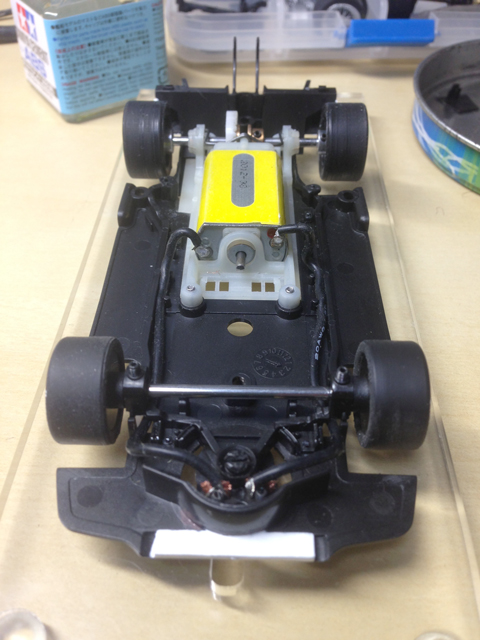 趣味】続・怒涛のスロットカー遊びの様子（改造編） : 同人サークル