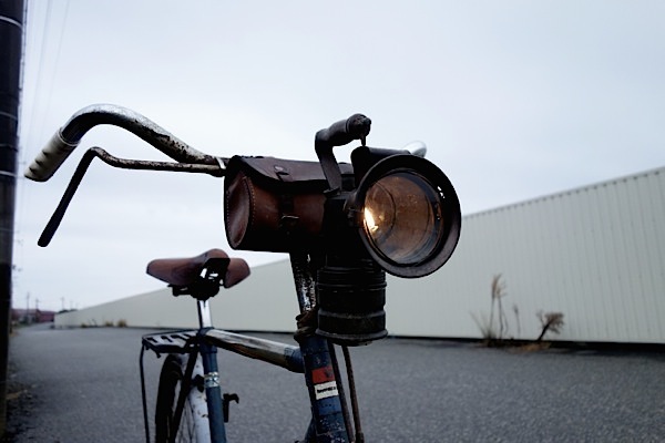 ISOMURA TOKYO 自転車カーバイトランプ : Inhalt 0 / Lindbergh Film