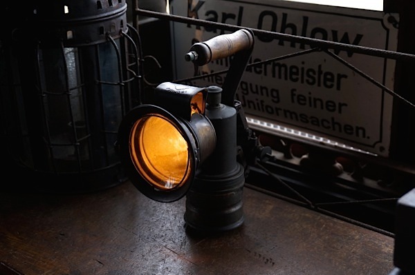 ISOMURA TOKYO 自転車カーバイトランプ : Inhalt 0 / Lindbergh Film