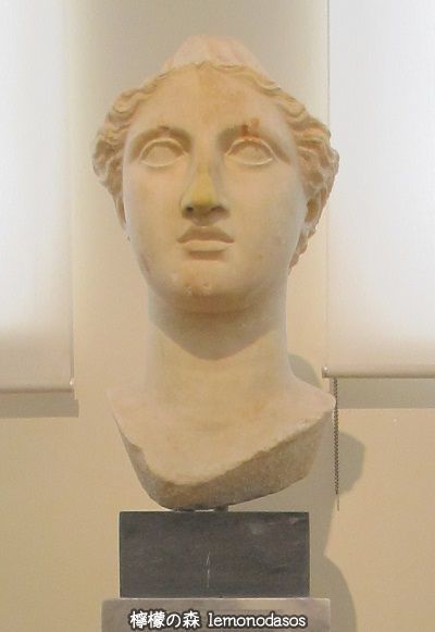 アテナ女神の巨大頭部彫刻 ケラミコス出土 : 日刊ギリシャ檸檬の森