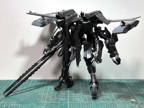 スクエニ 『ニーアオートマタ 飛行ユニット & 9S』（パチ組み） : サン