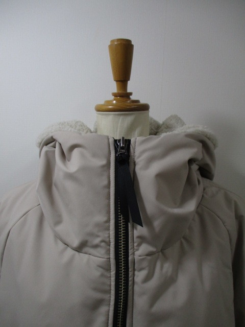 ラリアムー Lallia Mu ラリアムー バイカラーヘムショートフードコート