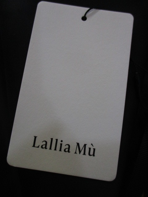 ラリアムー Lallia Mu ラリアムー バイカラーヘムショートフードコート