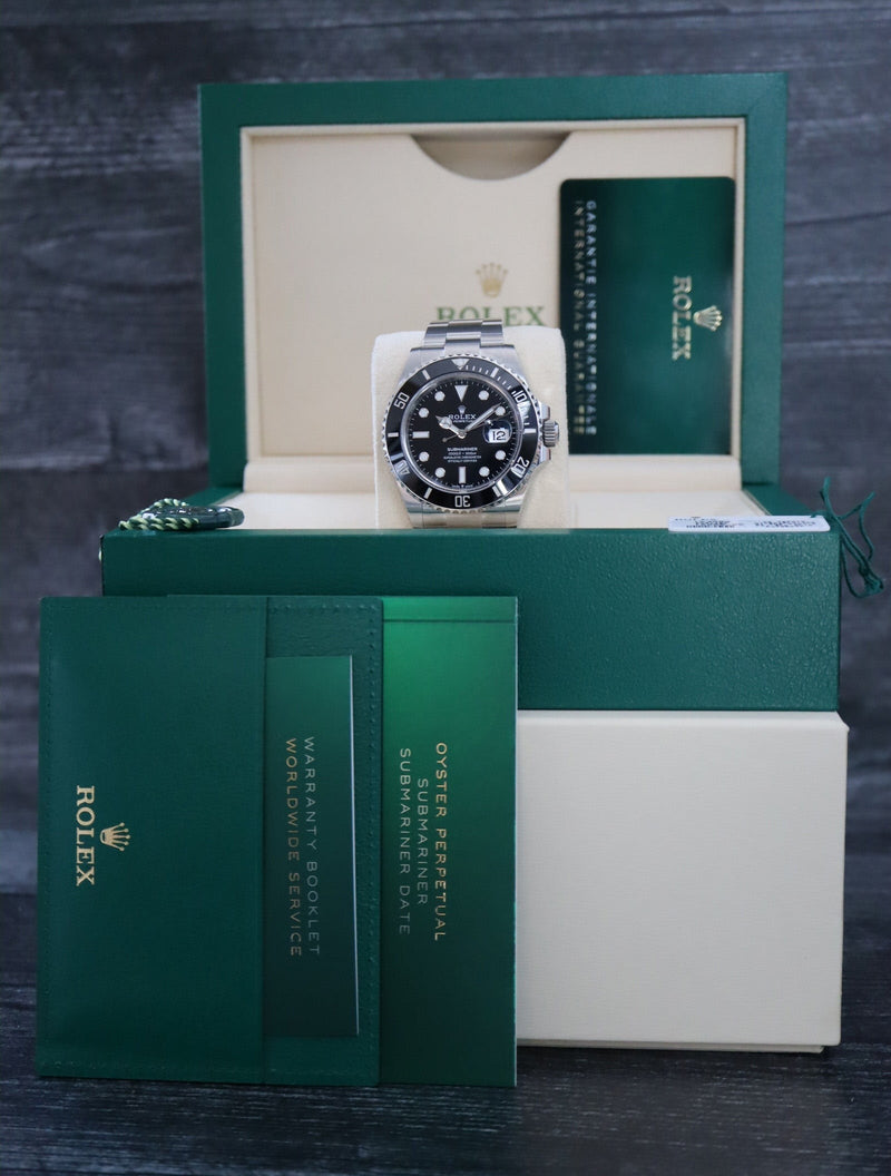 39413: Rolex Submariner 41, Ref. 126610LN, Unworn 2024 Full Set