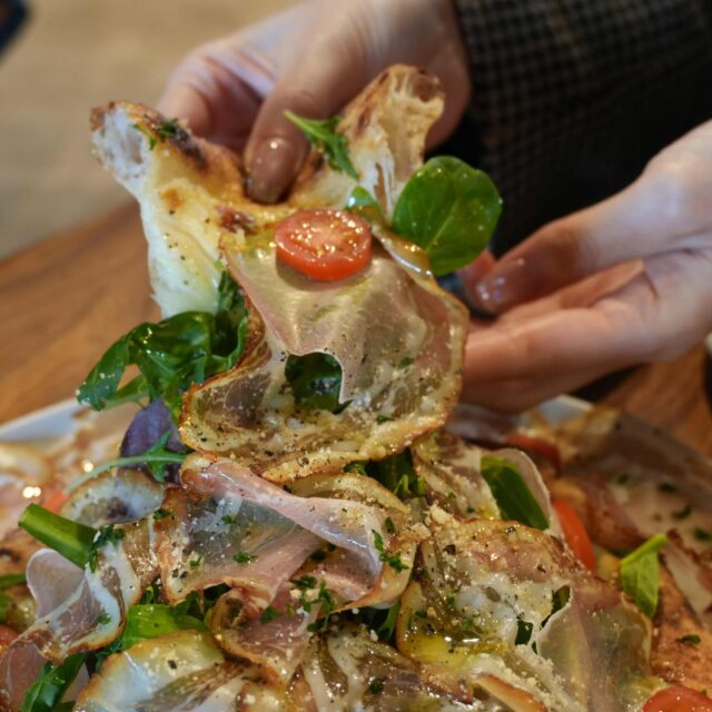 山鹿の「ひさやまピザ」は安心素材を使った窯焼きピッツァ専門店