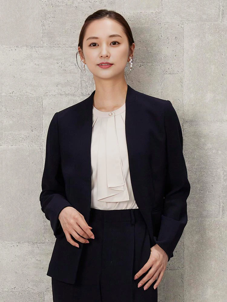 ネイビー バックサテンジョーゼット ノーカラージャケット ベージュ