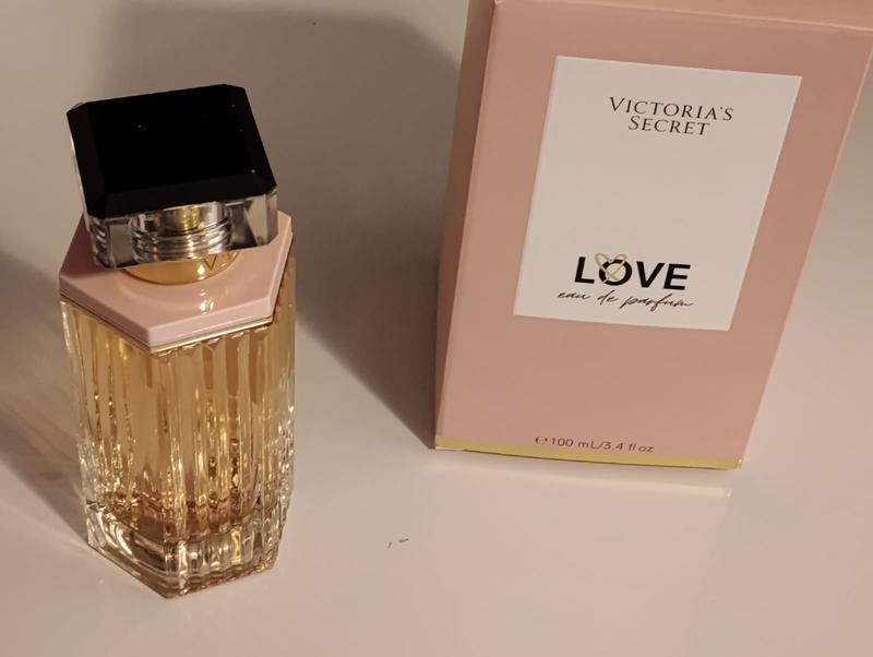 Love オードパルファム 3.4 oz, 3.4 Fl Ozを購入する - Fragrancesを