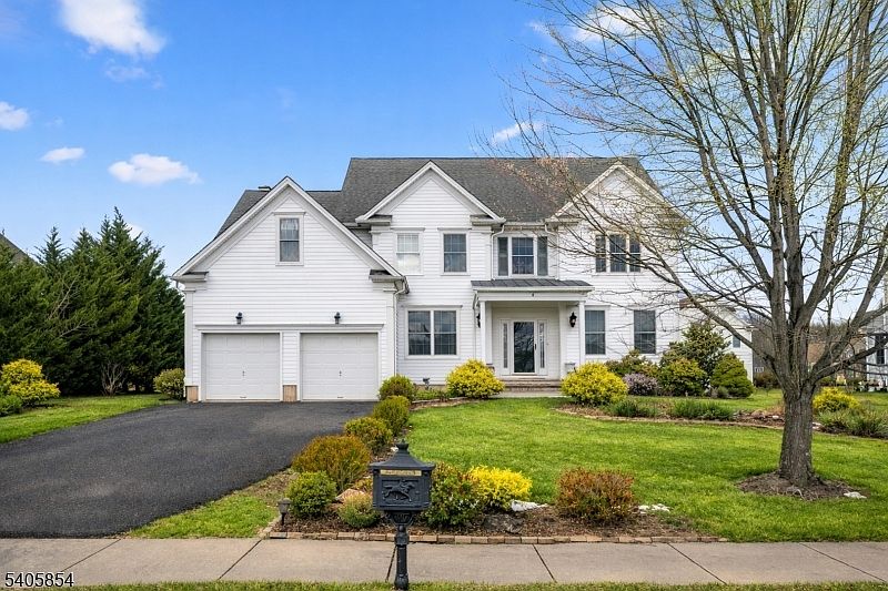 4 Forest Hill Ct, Whippany, NJ 07981 | Zillow