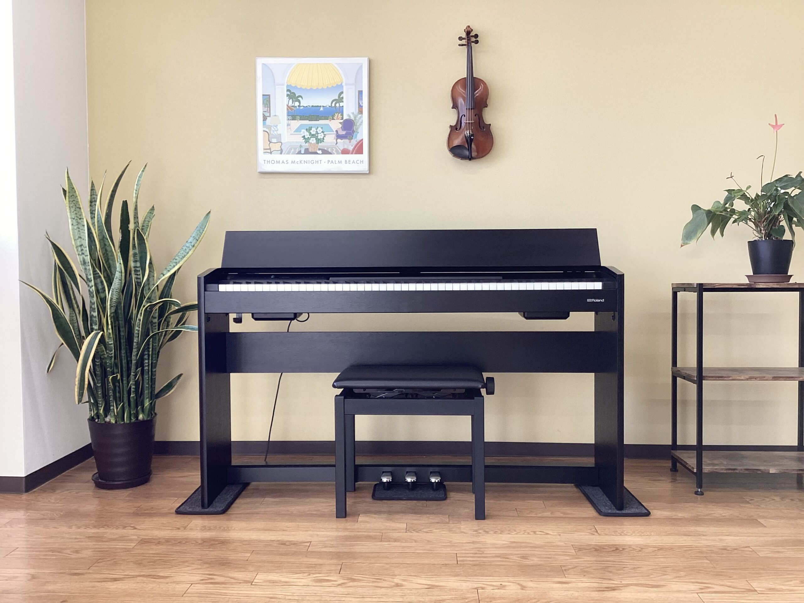 ローランド F701-CB 黒木目調仕上げ 中古 2022年製 Roland Home Piano