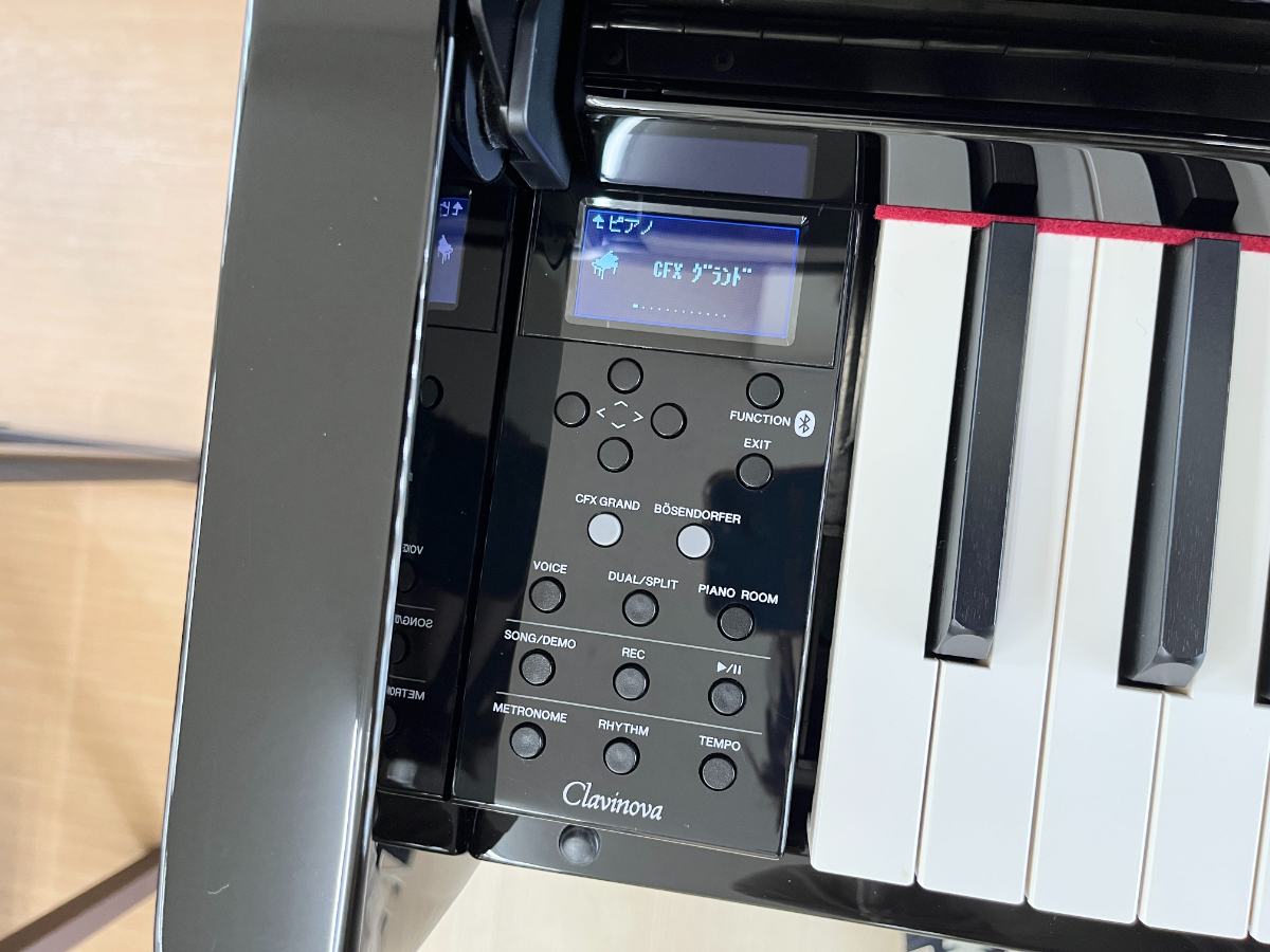 ヤマハ CLP-685PE 黒鏡面艶出し 2018年製 YAMAHA Clavinova