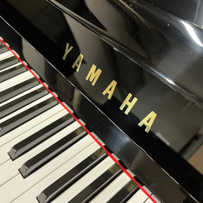 中古》YUX ヤマハアップライトピアノ | 中古アップライトピアノ | 大阪