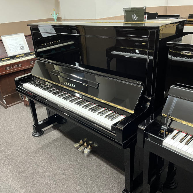 中古》U30A ヤマハアップライトピアノ | ご成約済み商品 | 大阪・本町